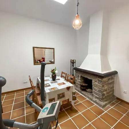 Apartamento Apartamento La Troja Ye